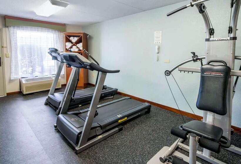Отель Quality Inn
