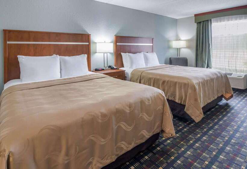 Отель Quality Inn
