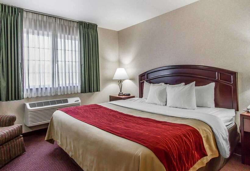 בית מלון כפרי Quality Inn & Suites Fort Madison Near Hwy 61