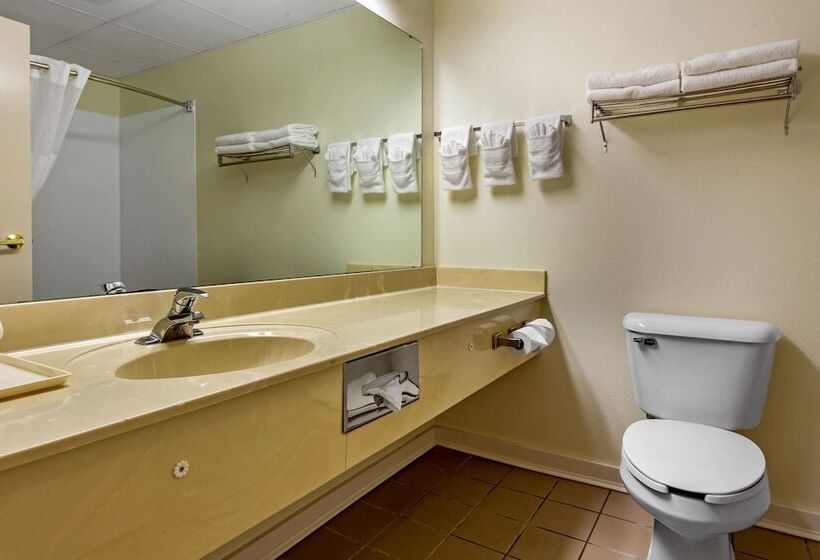 Отель Quality Inn Surfside Myrtle Beach