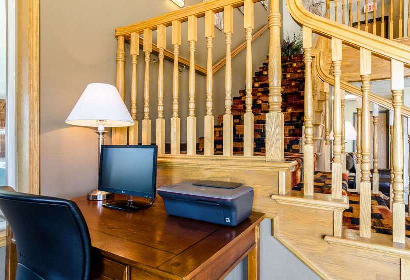 فندق Rodeway Inn