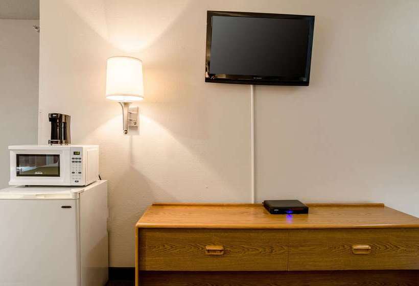 فندق Rodeway Inn