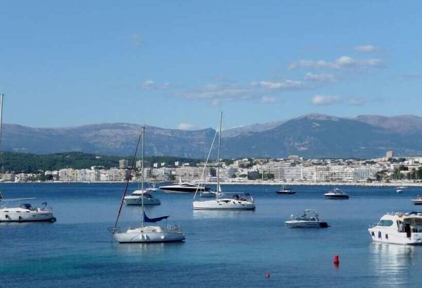هتل The Originals Boutique, Hôtel Les Strélitzias, Antibes Juan Les Pins