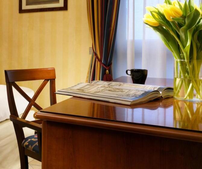 UNA HOTELS Hotel & Residence Contessa Jolanda Milano