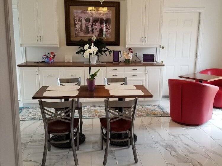 مبيت وإفطار The Parrsboro Mansion Inn