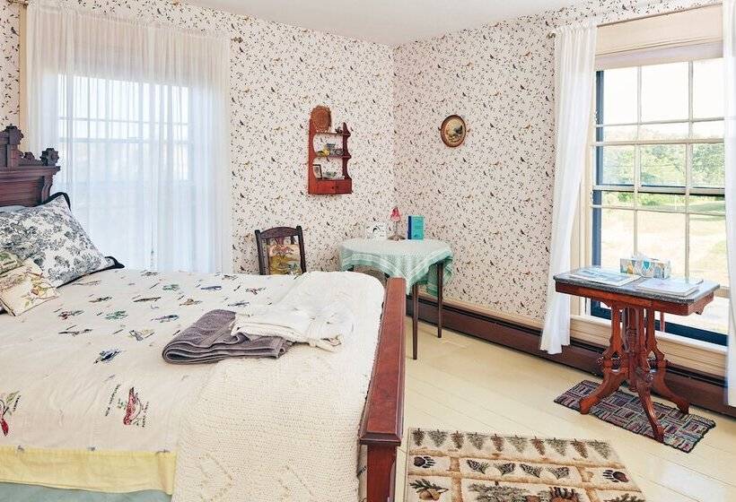 צימר Sewall House Yoga Retreat