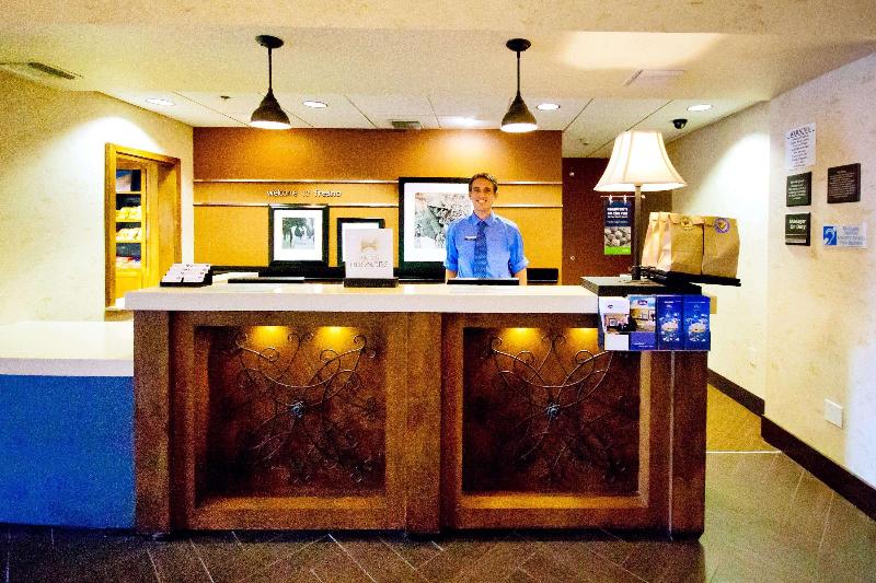 Hampton Inn & Suites Fresno