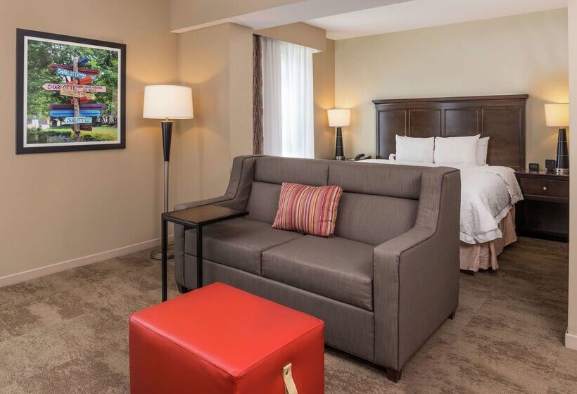 Hampton Inn & Suites Charlottearrowood Rd