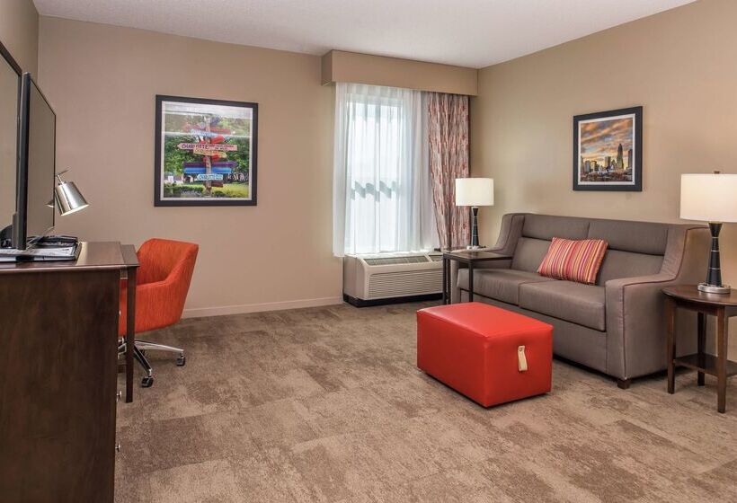 Hampton Inn & Suites Charlottearrowood Rd