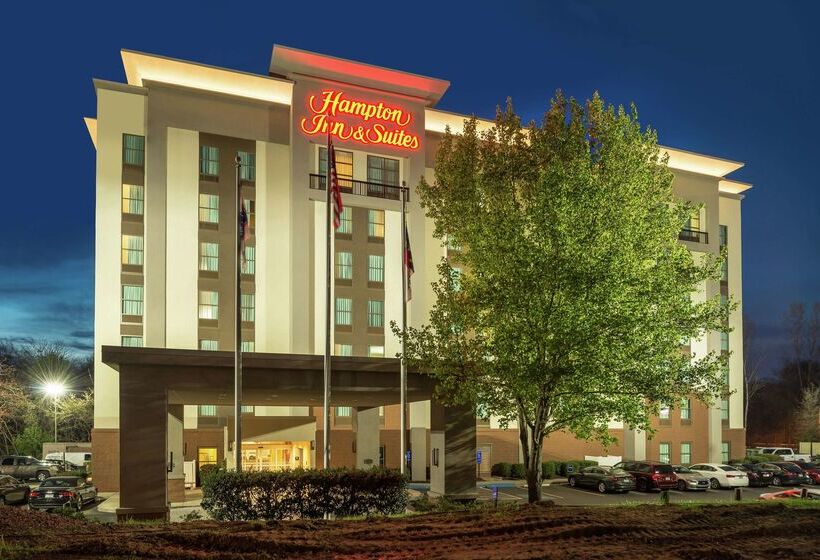 Hampton Inn & Suites Charlottearrowood Rd