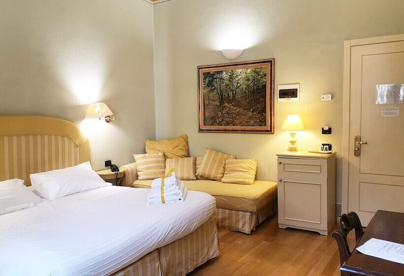 هتل A Palazzo Busdraghi Residenza D'epoca