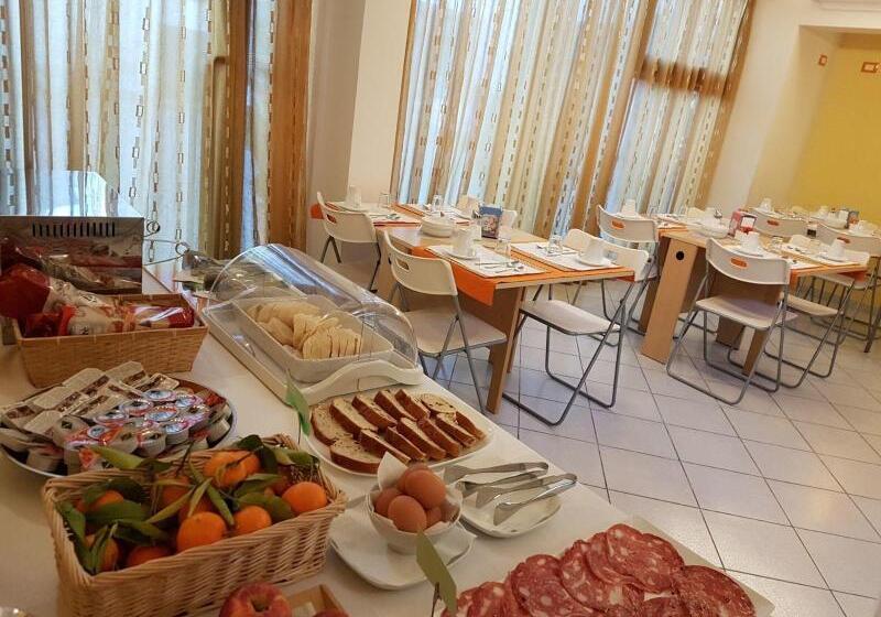 هتل B&b Ai Cipressi