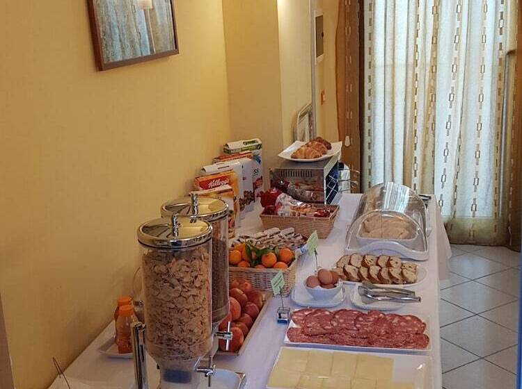 هتل B&b Ai Cipressi
