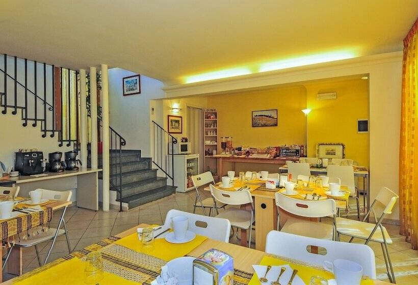 هتل B&b Ai Cipressi