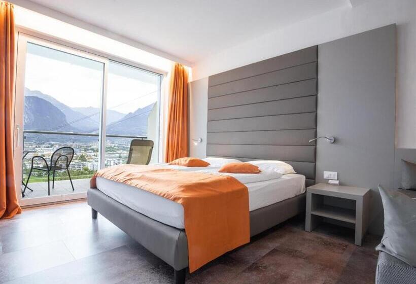 هتل Benacus Panoramic