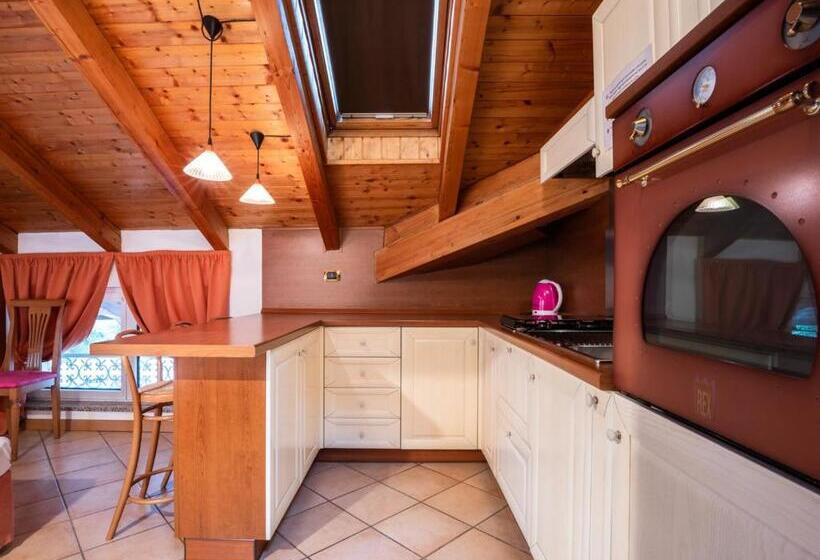 هتل Benacus Panoramic