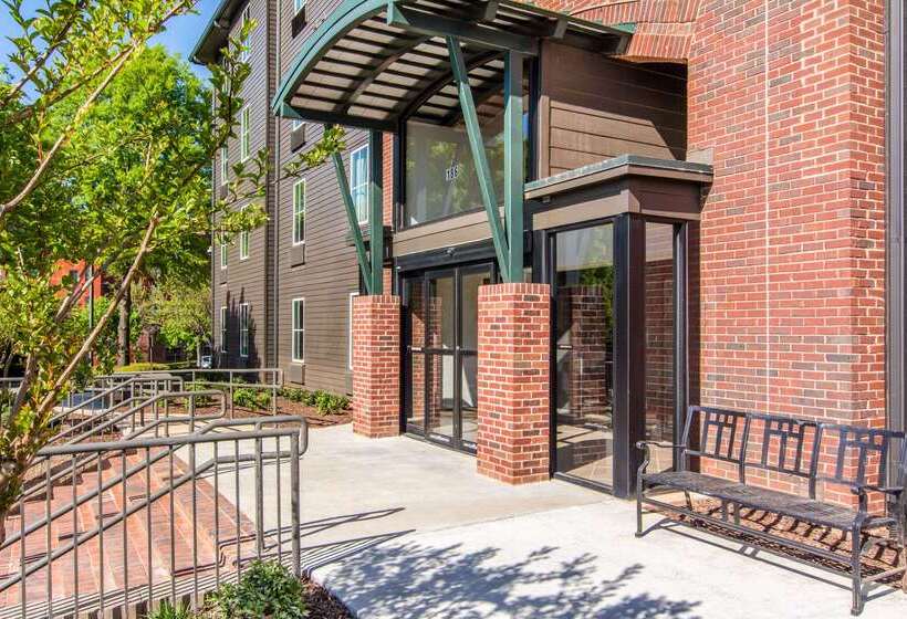 هتل Clarion Inn & Suites Atlanta Downtown