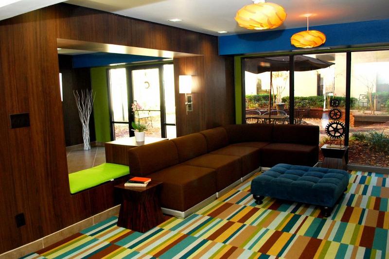 هتل Clarion Inn & Suites Atlanta Downtown