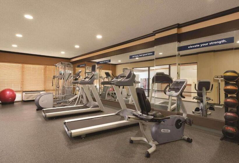 هتل Country Inn & Suites By Radisson, Portland, Tx