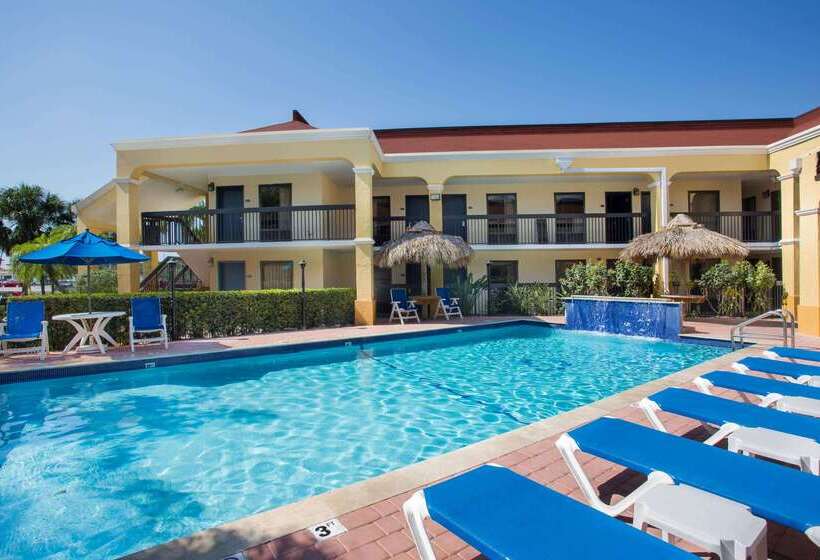 Hotel Days Inn By Wyndham Florida City