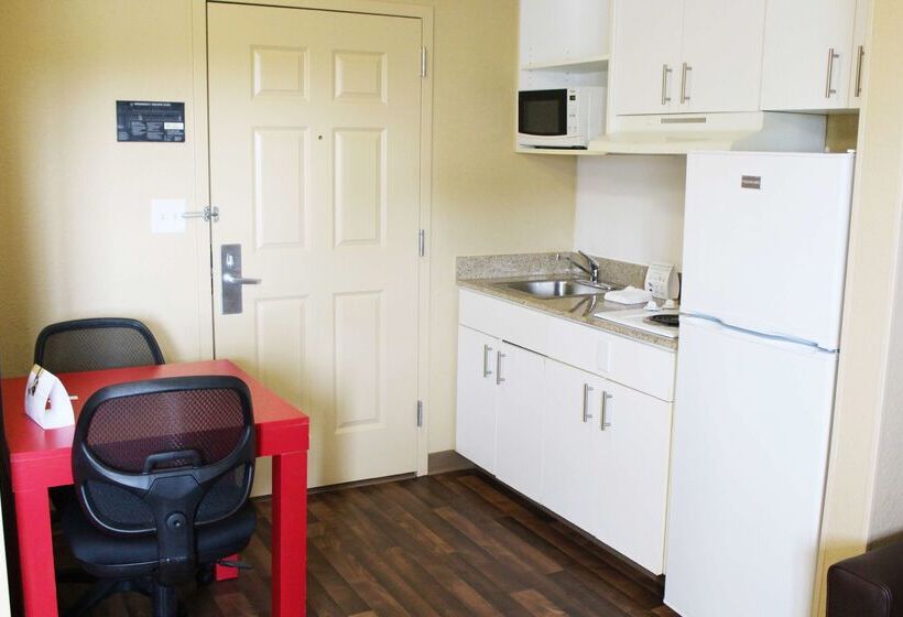 هتل Extended Stay America Select Suites   Chesapeake   Churchland Blvd