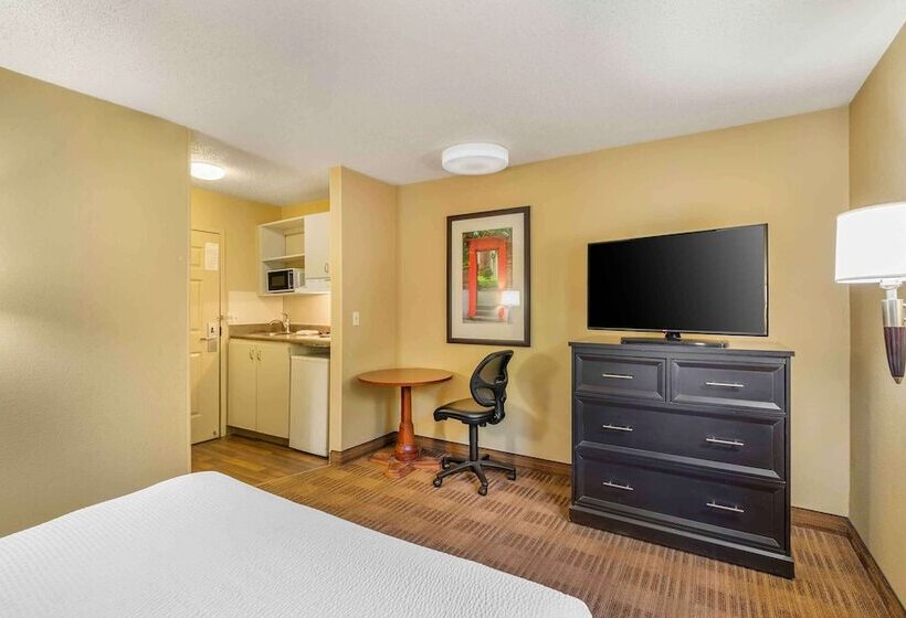 هتل Extended Stay America Select Suites   Chesapeake   Churchland Blvd