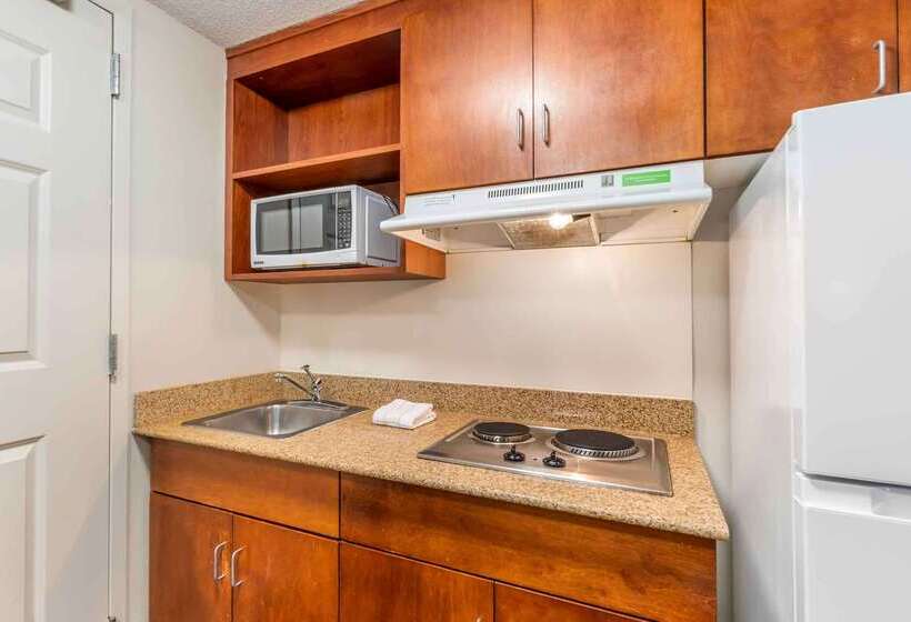 هتل Extended Stay America Suites  Chesapeake  Greenbrier Circle