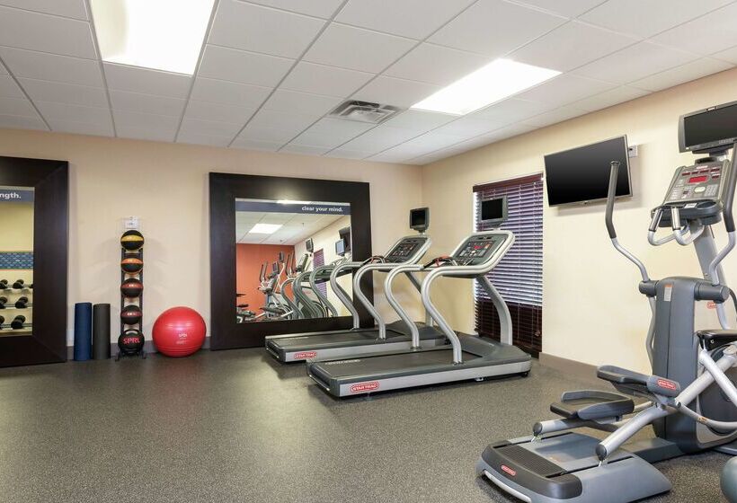 هتل Hampton Inn Akronsouth