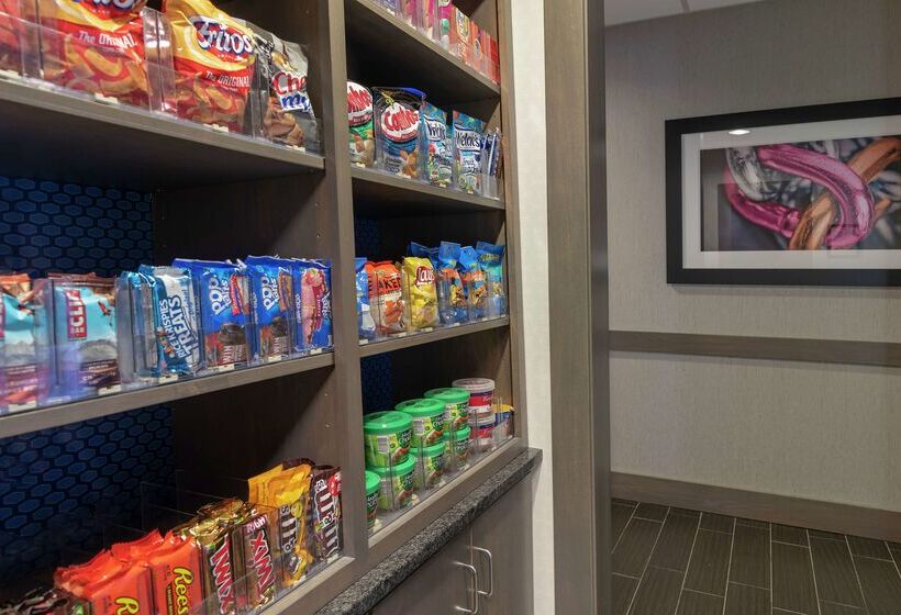 هتل Hampton Inn Akronsouth