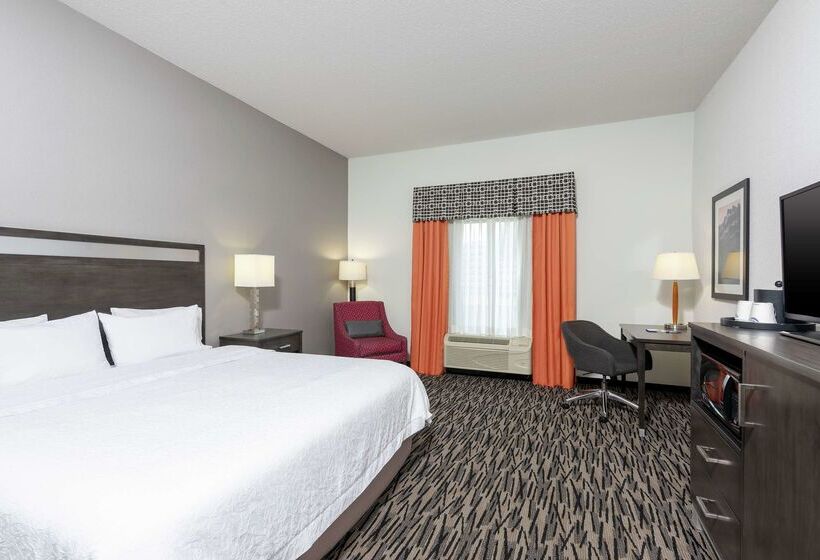 هتل Hampton Inn Akronsouth
