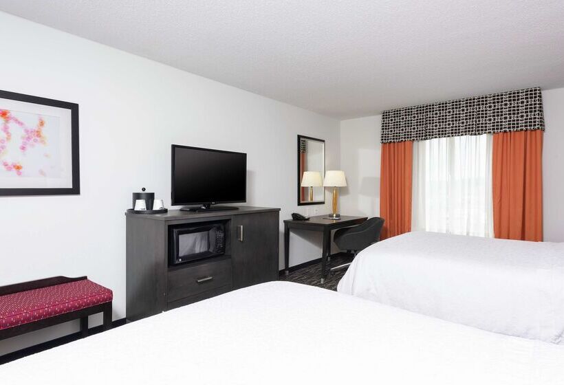 هتل Hampton Inn Akronsouth