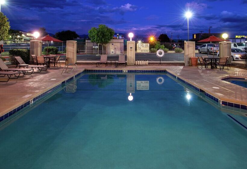 هتل Hampton Inn Albuquerqueuniversity/midtown