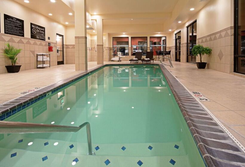 فندق Hampton Inn & Suites Bremerton