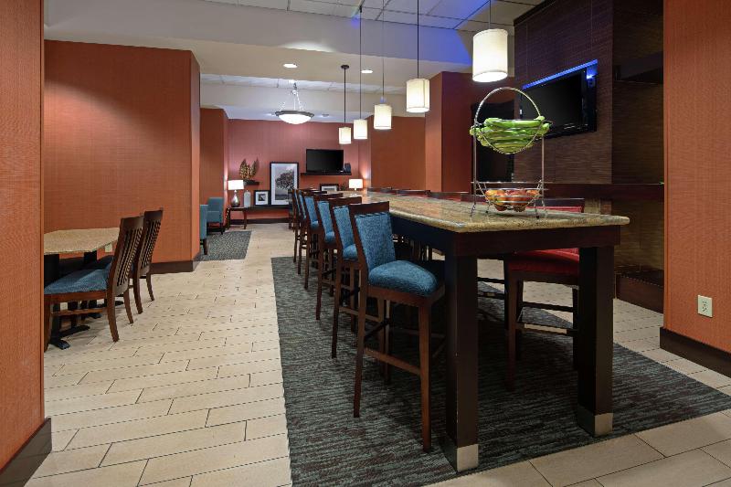 ホテル Hampton Inn And Suites