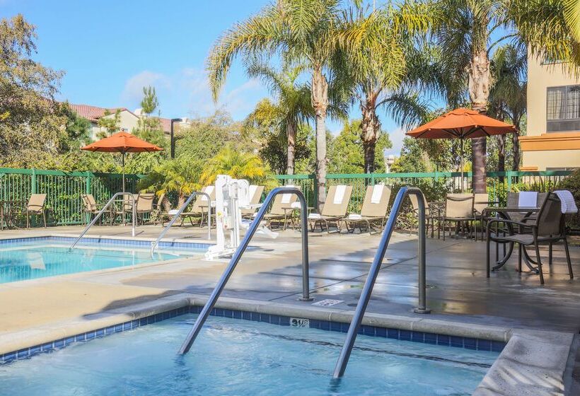 Hotel Hampton Inn And Suites Camarillo