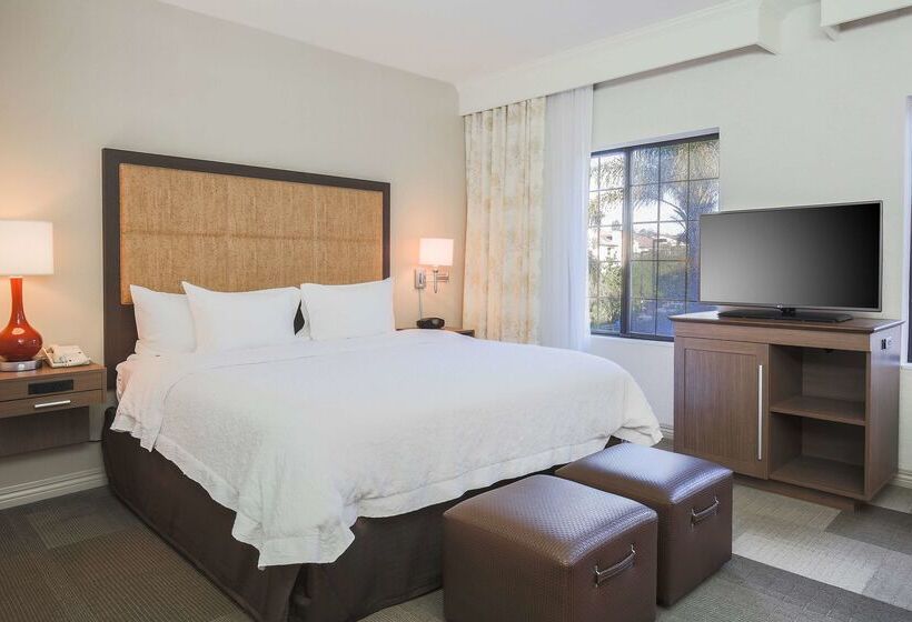 Hotel Hampton Inn And Suites Camarillo