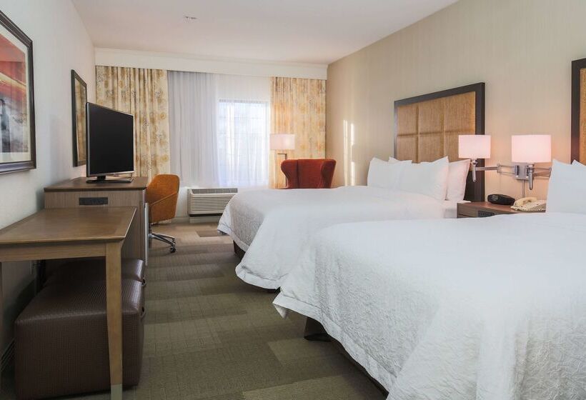 Hotel Hampton Inn And Suites Camarillo