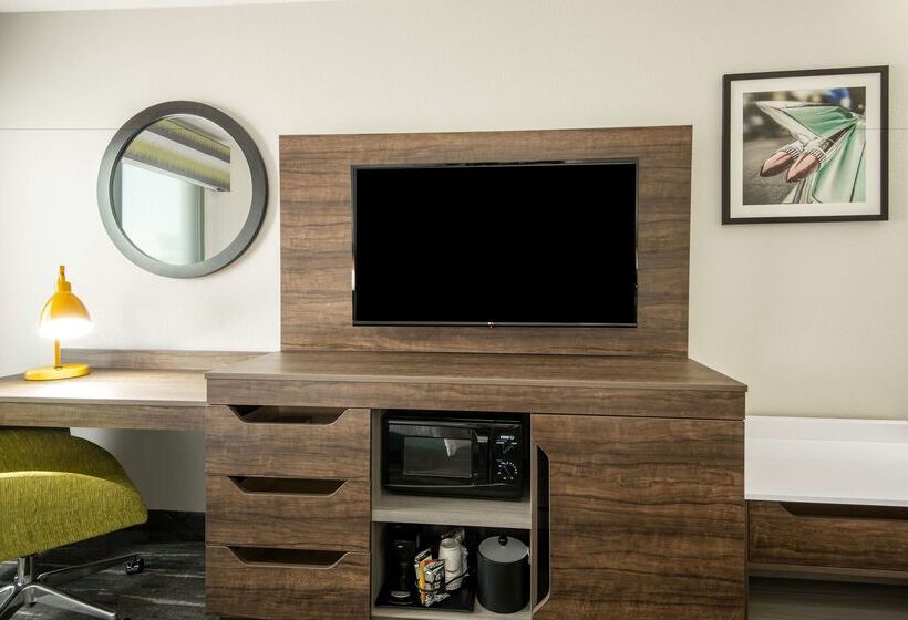 هتل Hampton Inn & Suites Las Vegas Henderson