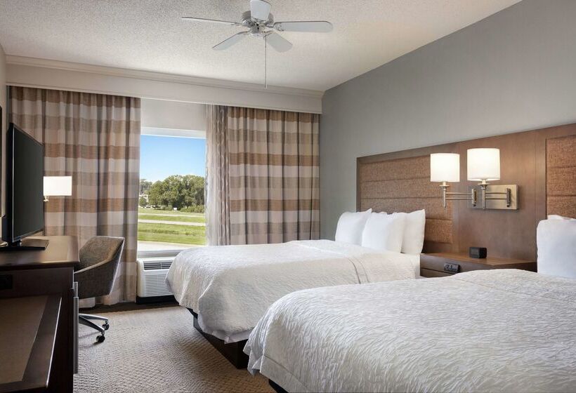 هتل Hampton Inn & Suites Montgomery Eastchase