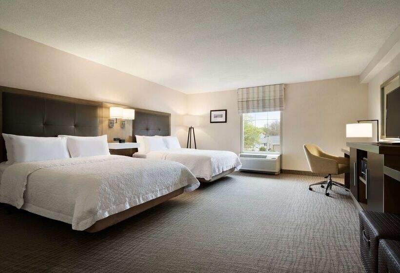 هتل Hampton Inn And Suites Newport Middletown