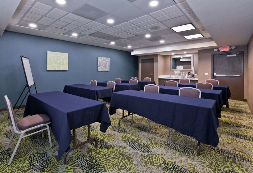 בית מלון כפרי Hampton Inn & Suites Palm Desert