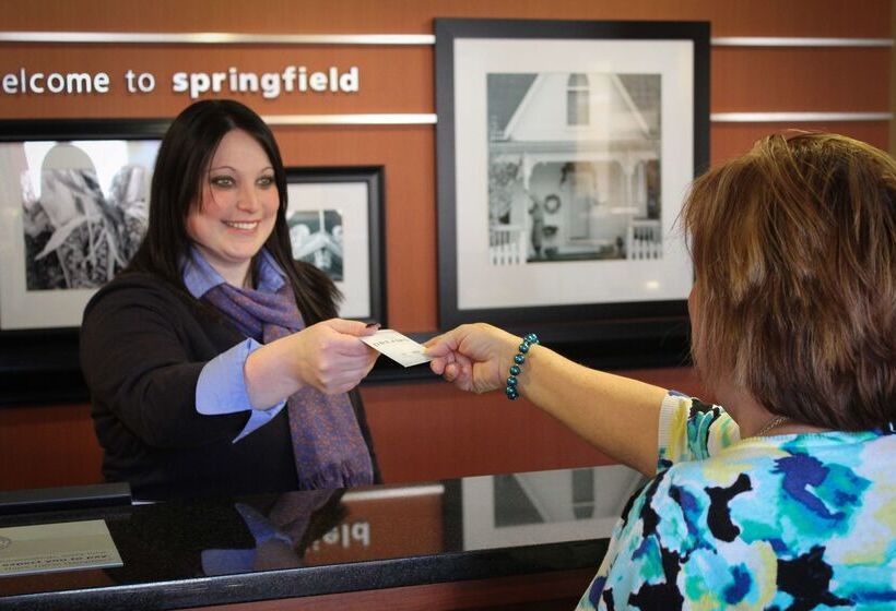 هتل Hampton Inn & Suites Springfield Southwest