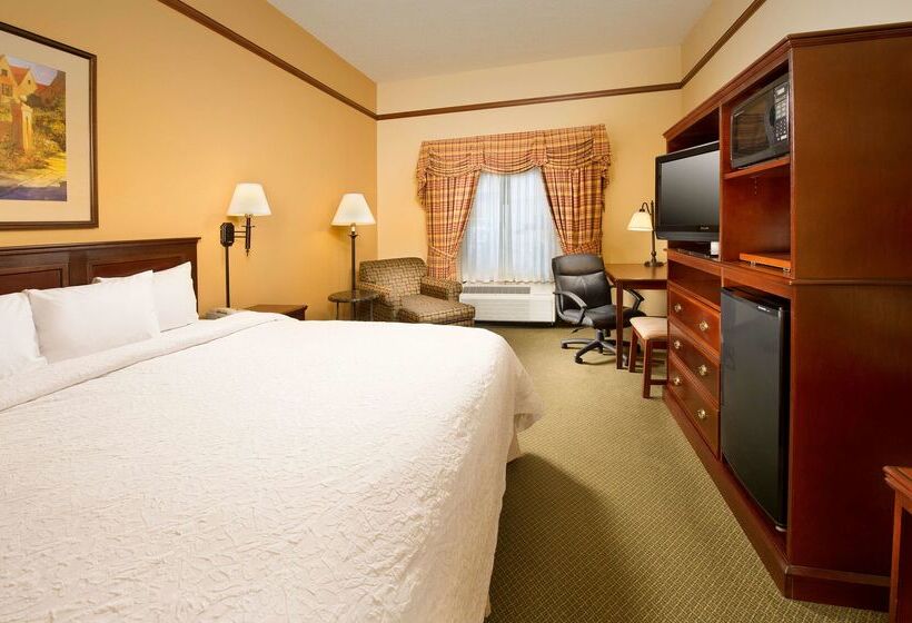 هتل Hampton Inn & Suites Stillwater