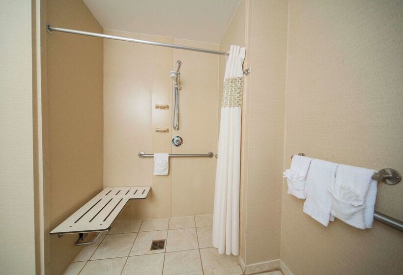 هتل Hampton Inn & Suites Valdosta/conference Center