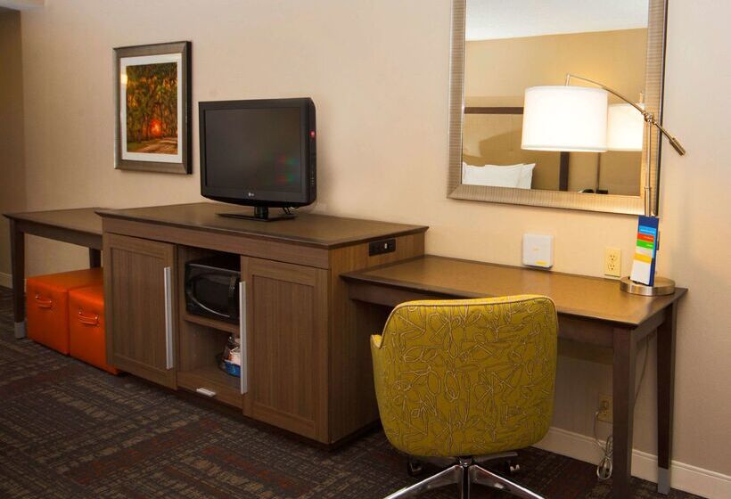 호텔 Hampton Inn And Suites Valdosta Conference Center