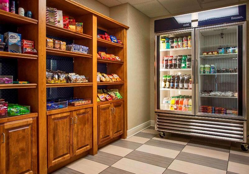 هتل Hampton Inn & Suites Valdosta/conference Center