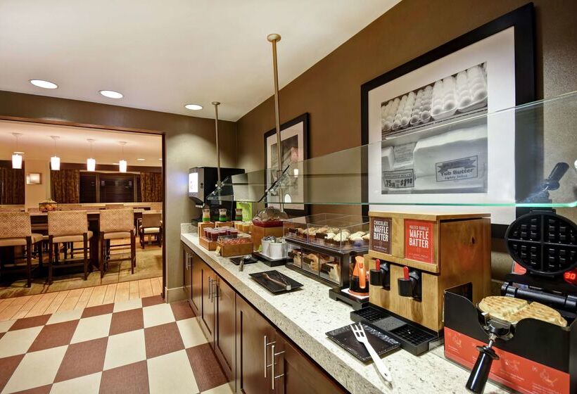 هتل Hampton Inn Atlantamall Of Georgia