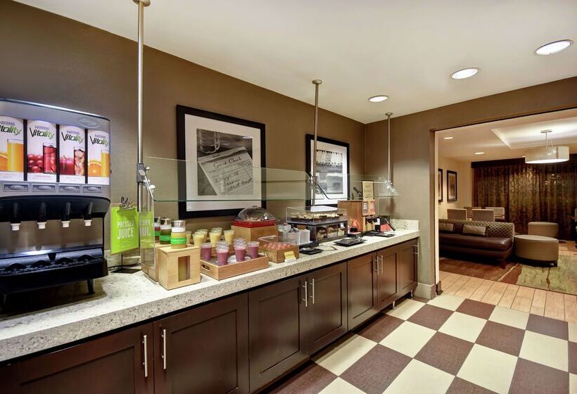 هتل Hampton Inn Atlantamall Of Georgia