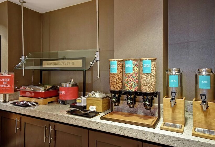 هتل Hampton Inn Atlantamall Of Georgia