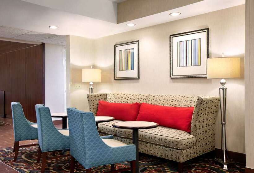 هتل Hampton Inn Atlantastockbridge
